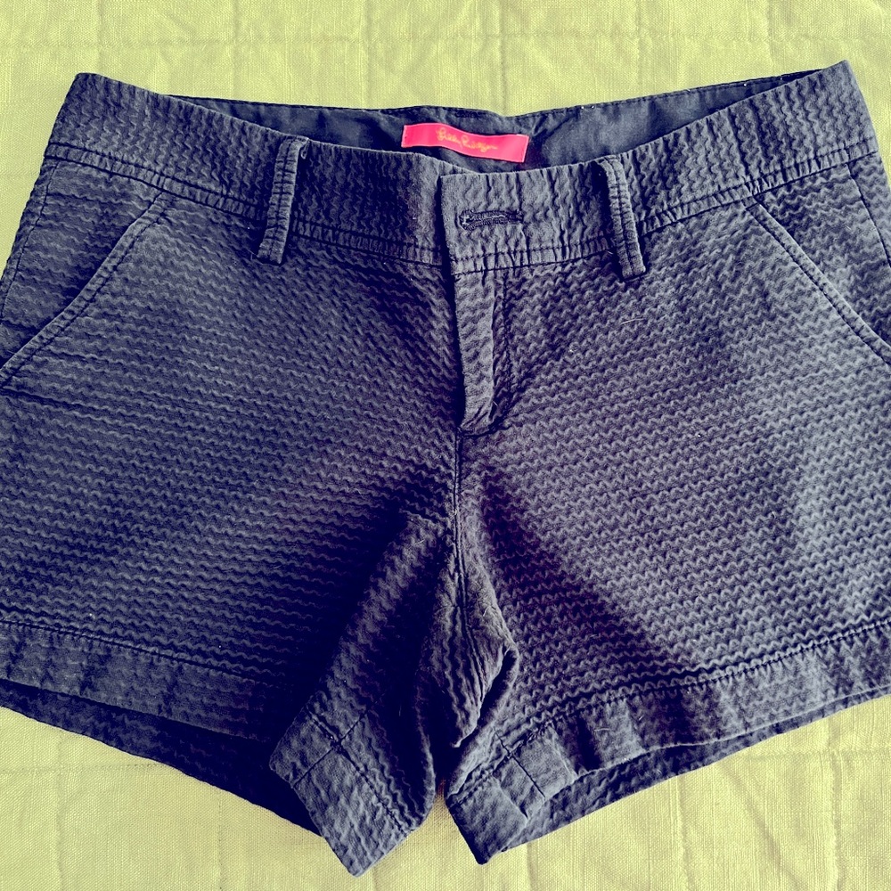 Navy blue Lilly Pulitzer shorts size 6